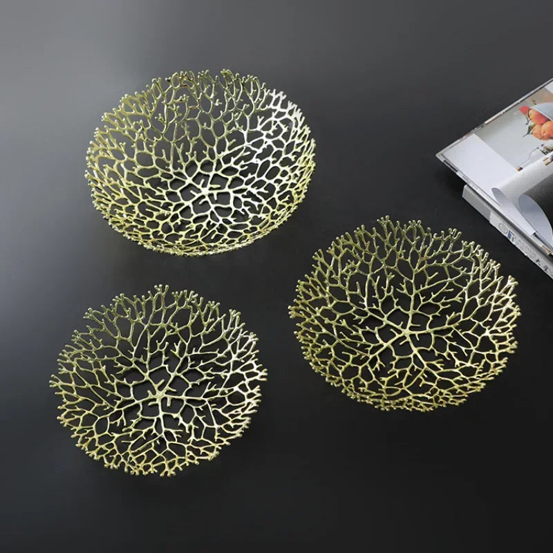 Metalen koraal decoratieve schaal